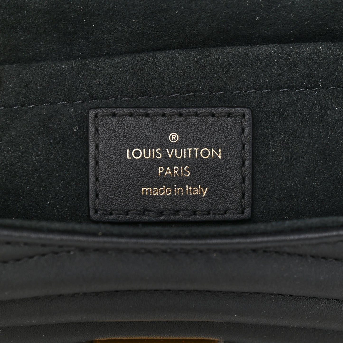 Calfskin New Wave Chain MM Black