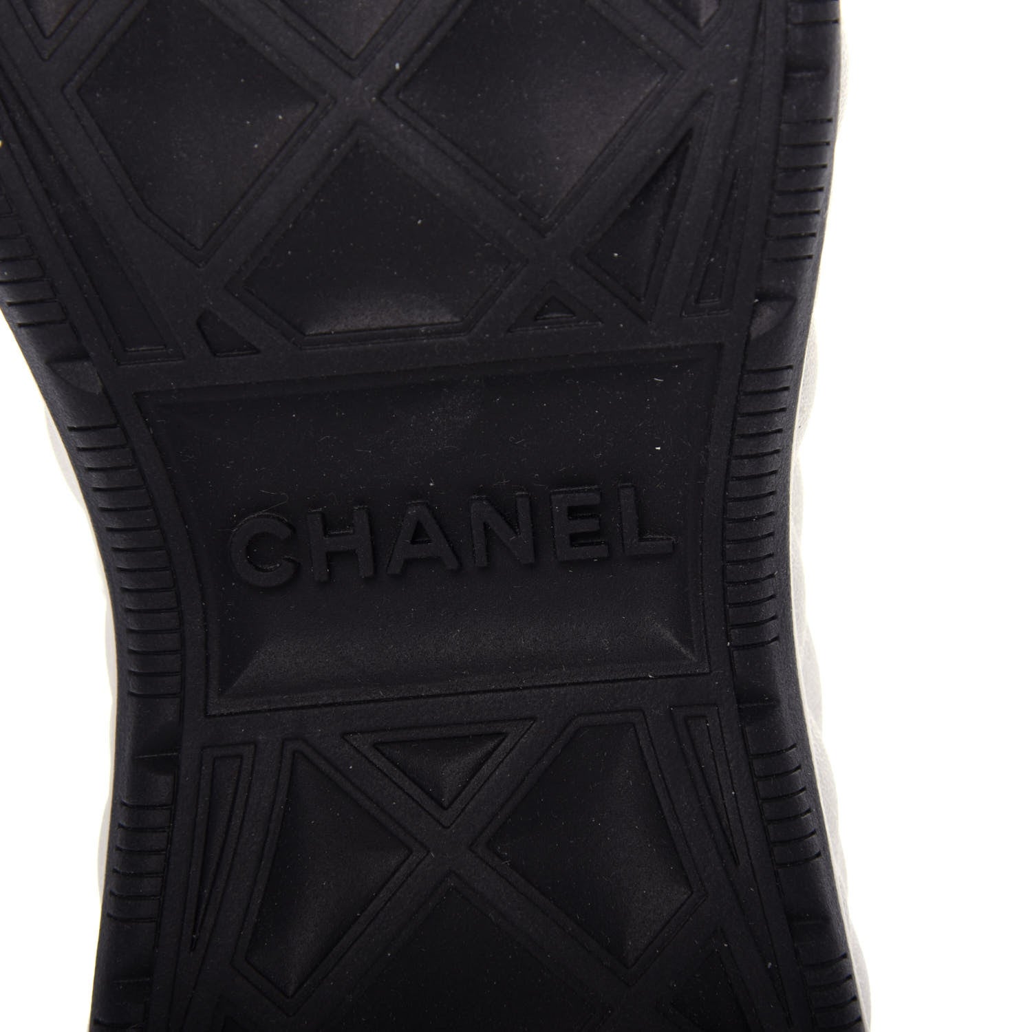 Chanel Suede Calfskin Embroidered CC Sneakers 38 Ecru Light Gray 9 of 11