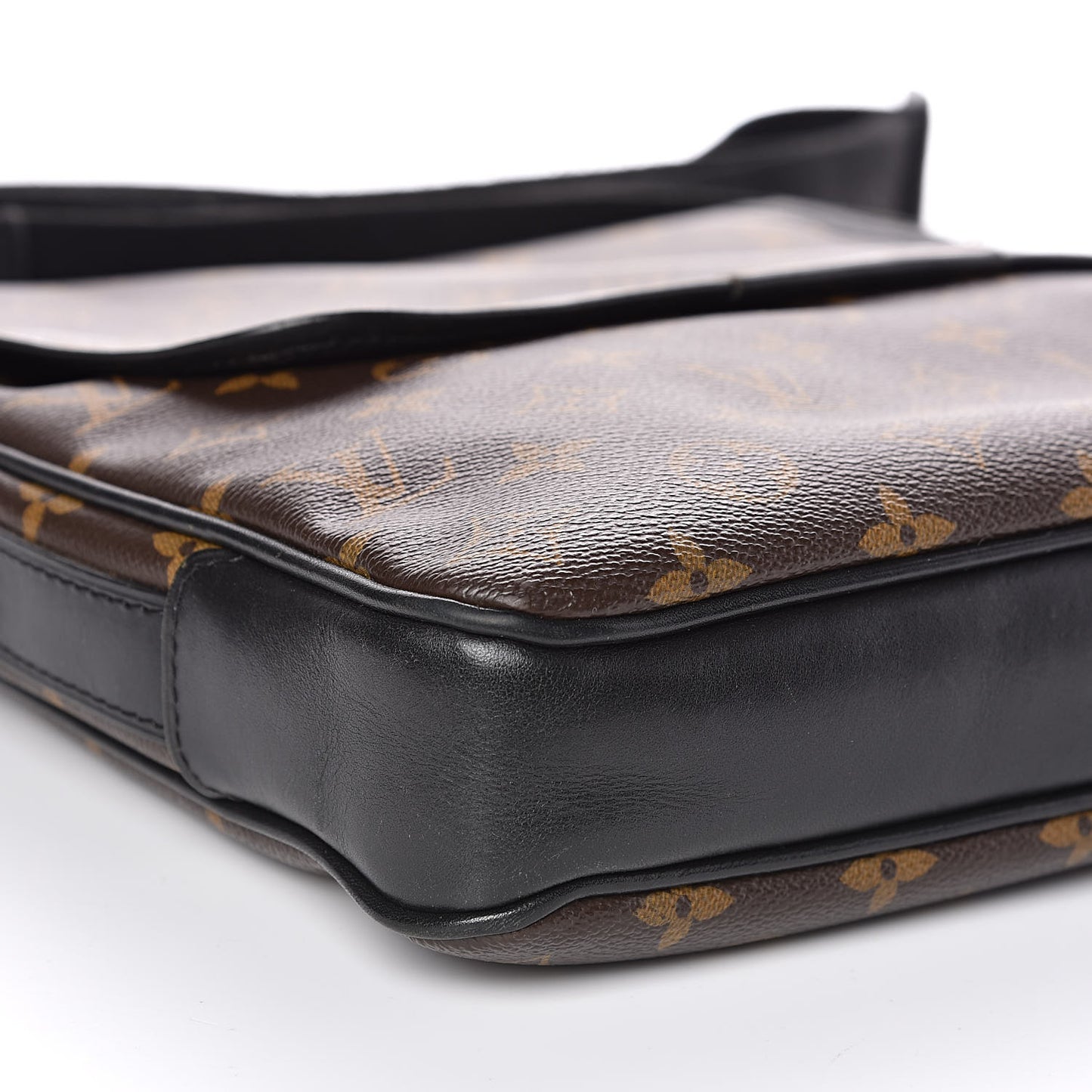 Monogram Macassar Bass MM
