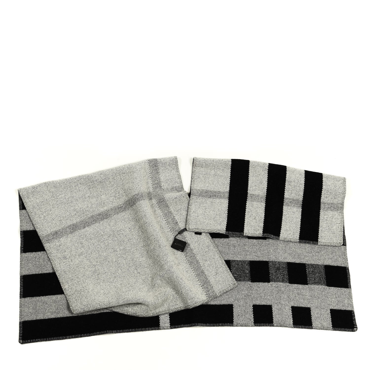 Burberry Cashmere Wool Mega Check Cape Scarf Scarf Grey 1 of 3