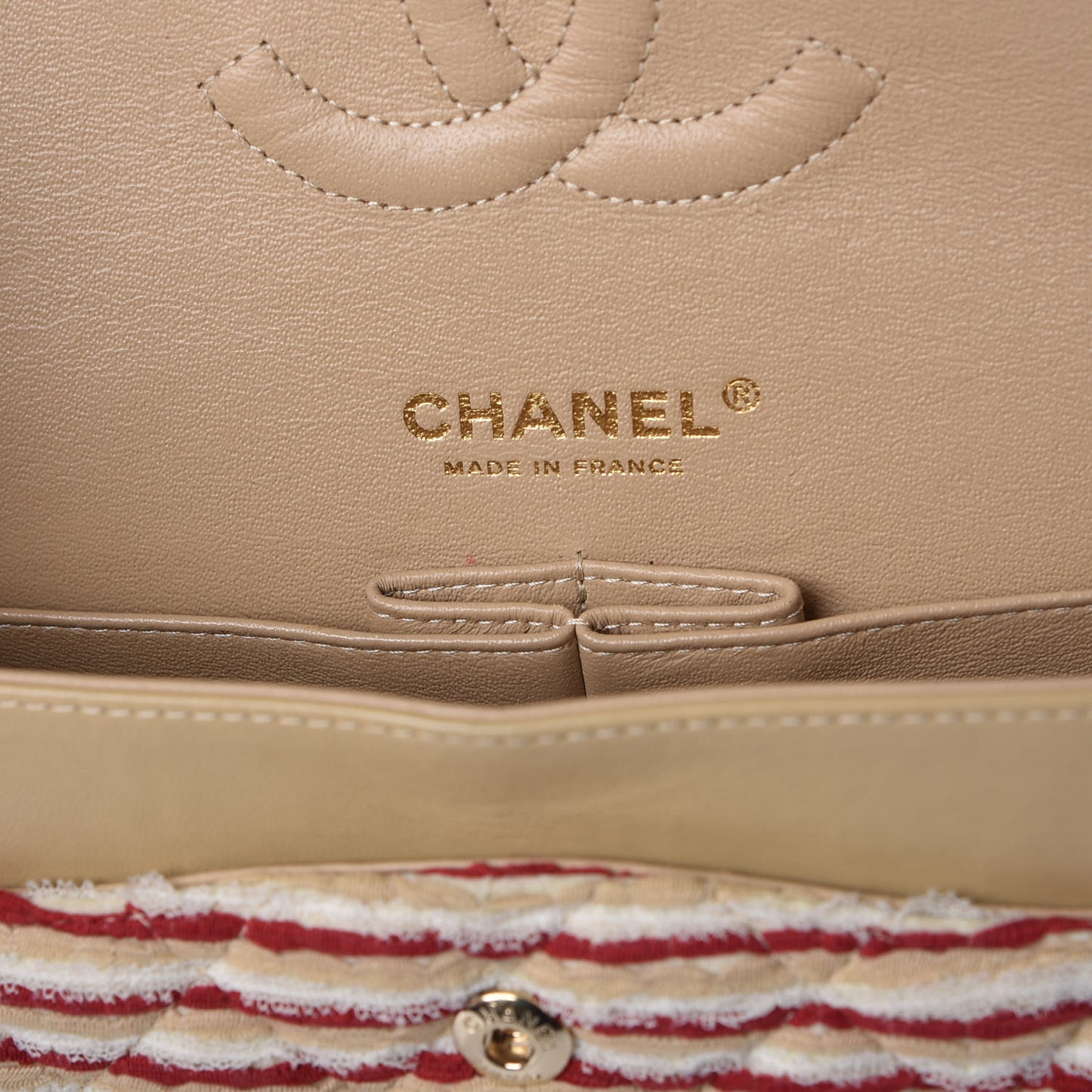 Jersey Quilted Medium Flap Red White