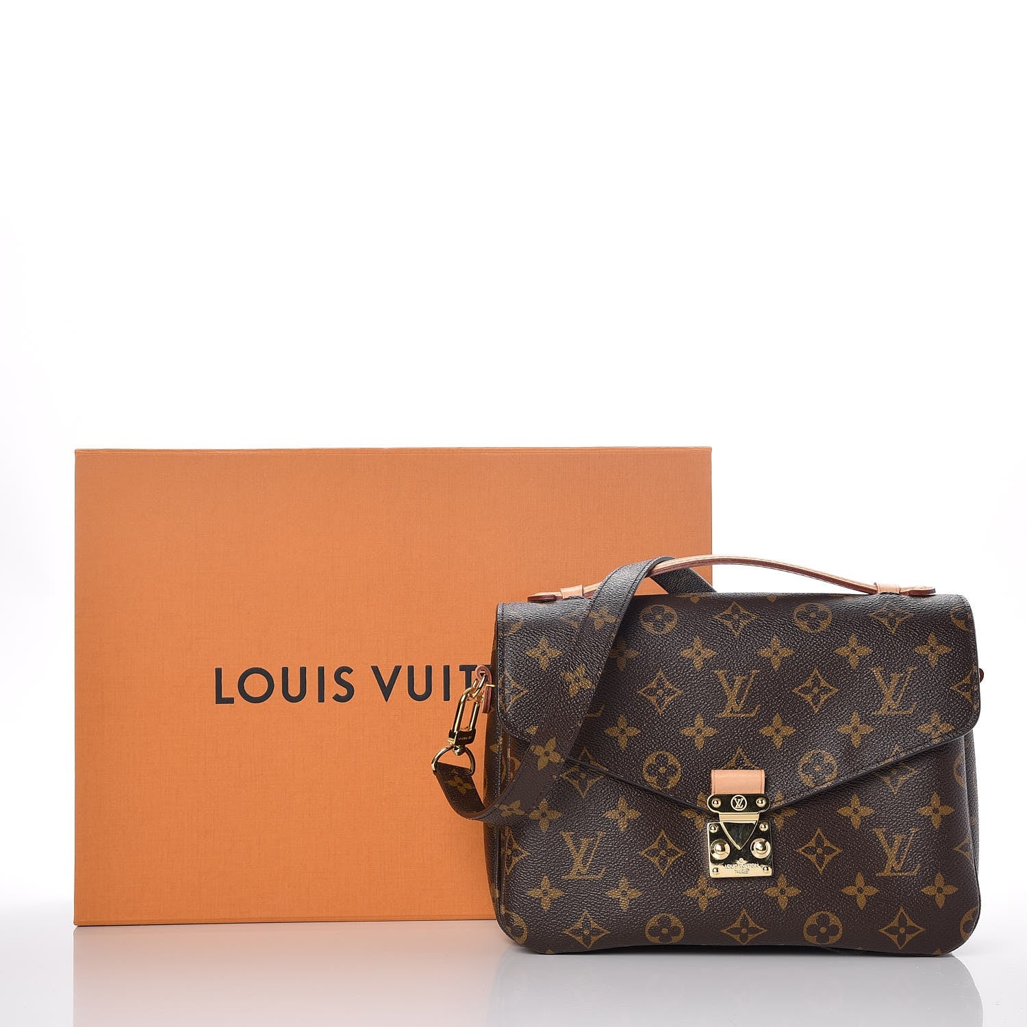 Louis Vuitton Monogram Pochette Metis 9 of 9