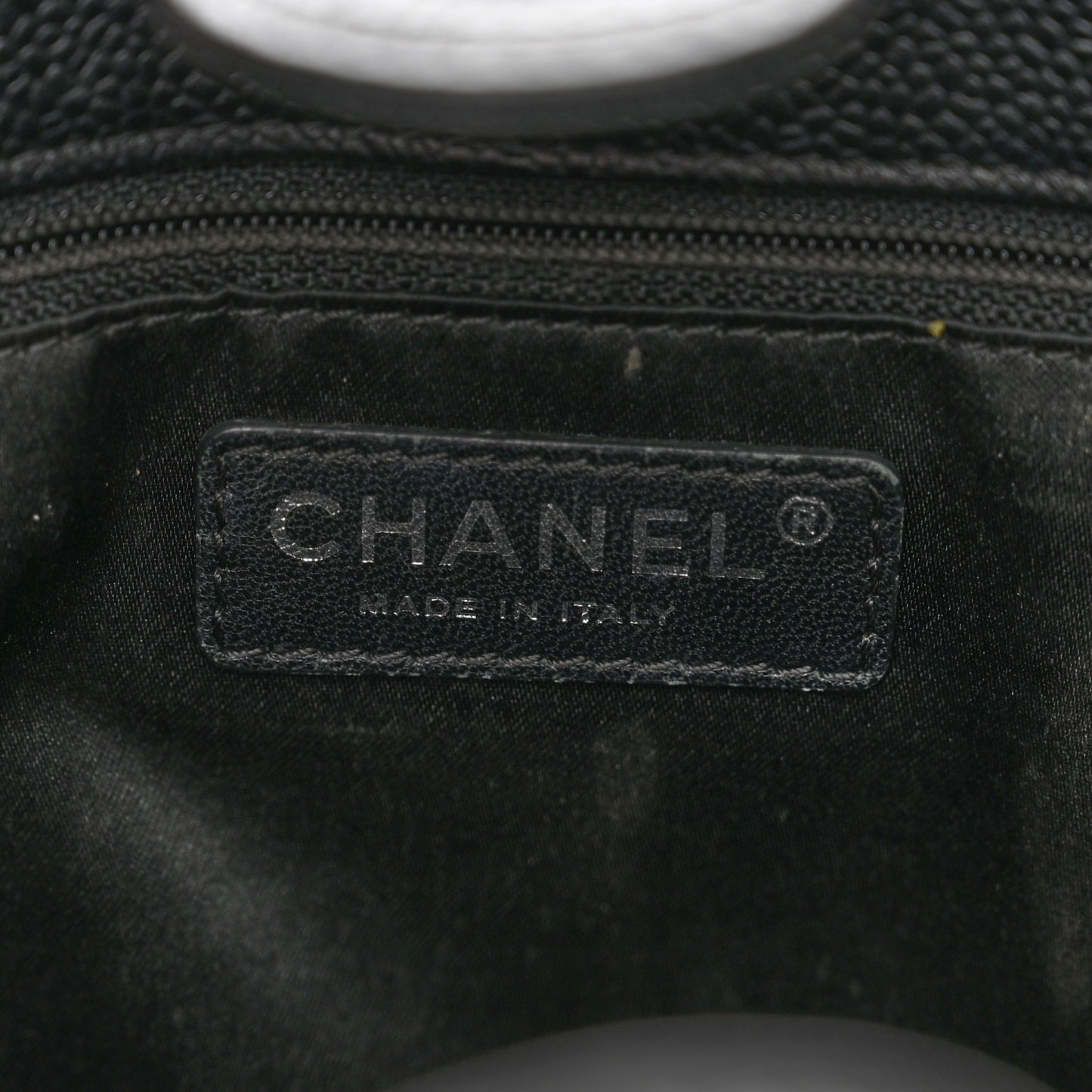 Caviar Quilted Petit Shopping Tote PST Black