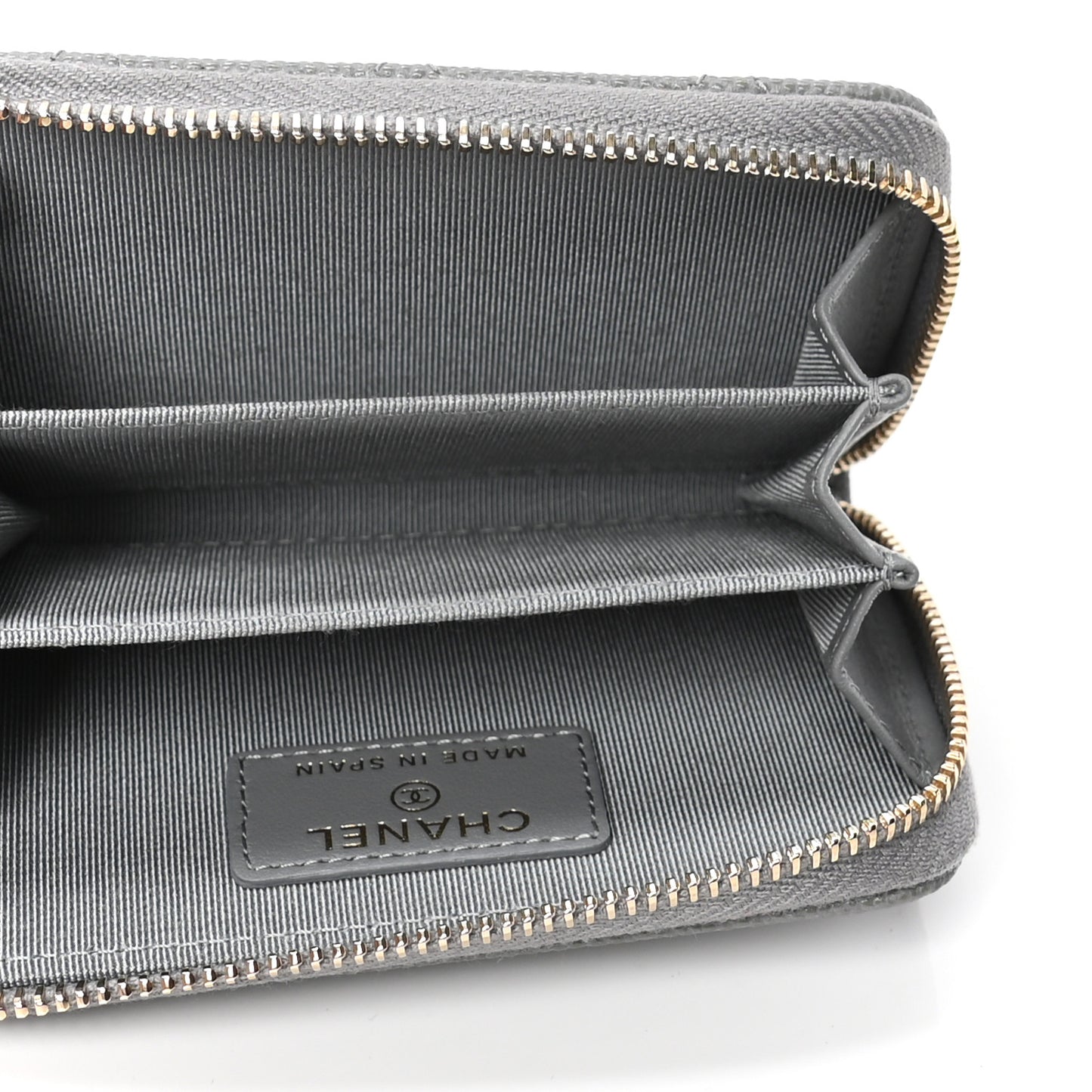 Caviar Quilted Zip Coin Purse Grey
