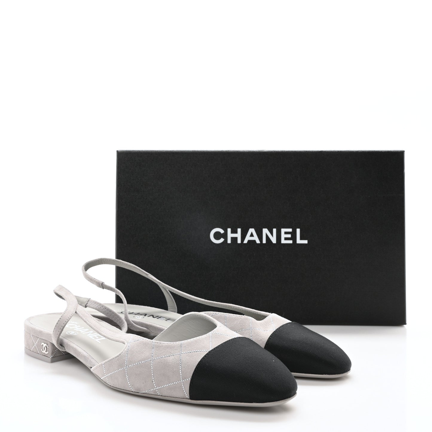 Suede Crystal Grosgrain Cap Toe CC Slingback Flats 40 Gray Silver Black