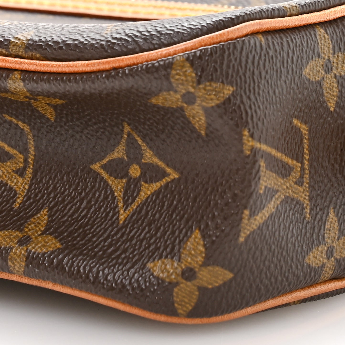 Monogram Pochette Cite
