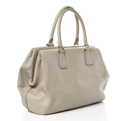 Prada Saffiano Tote Argilla 4 of 35