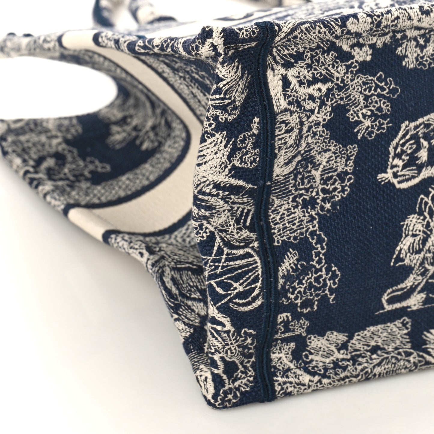 Canvas Embroidered Medium Dioriviera Toile De Jouy Reverse Book Tote Blue