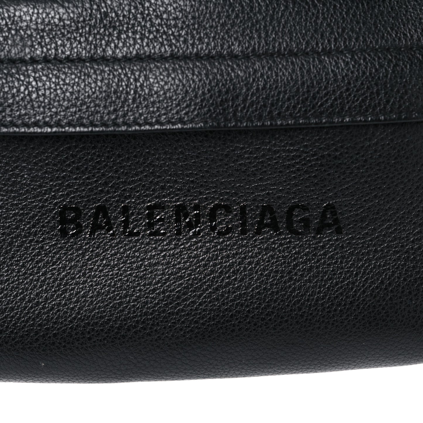 Smooth Calfskin Logo Large Everyday Beltpack Black