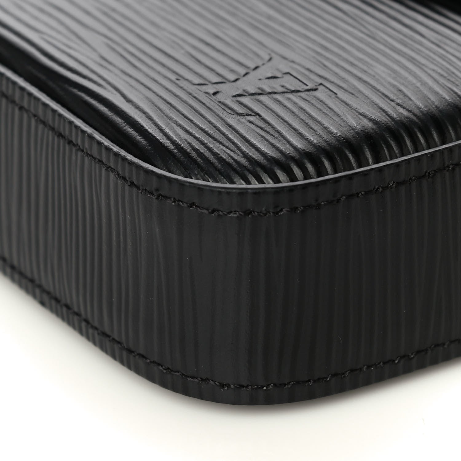 Louis Vuitton Epi Pochette Felicie Black 9 of 11