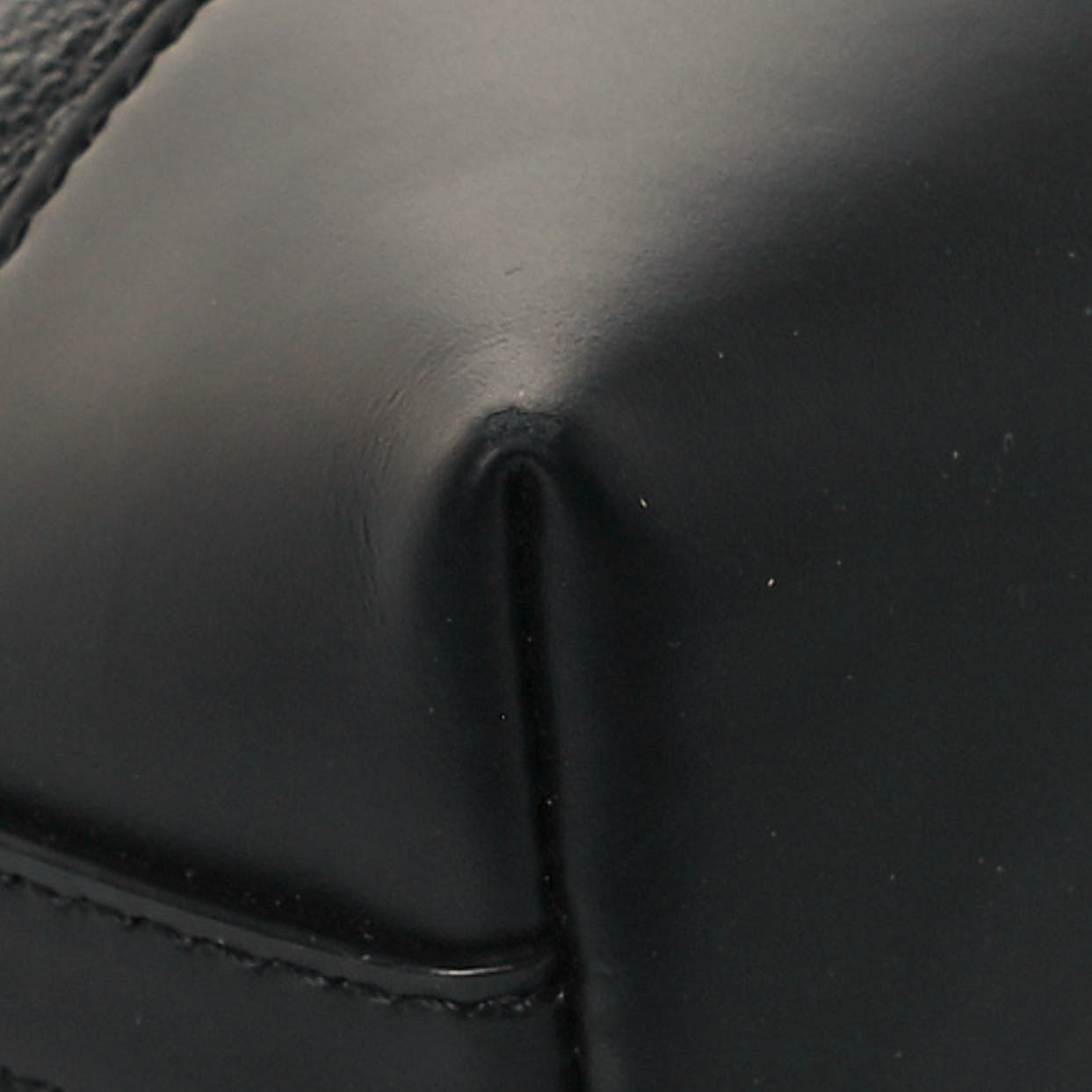 Calfskin Logo Shouder Bag Black