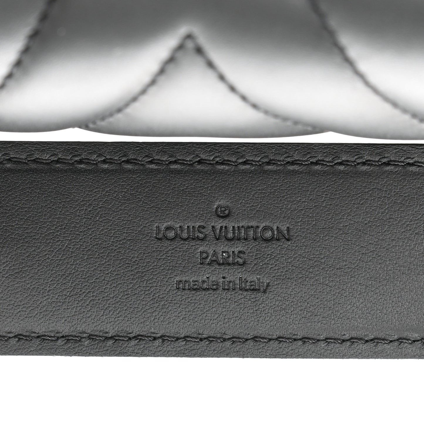 Calfskin New Wave Chain MM Black