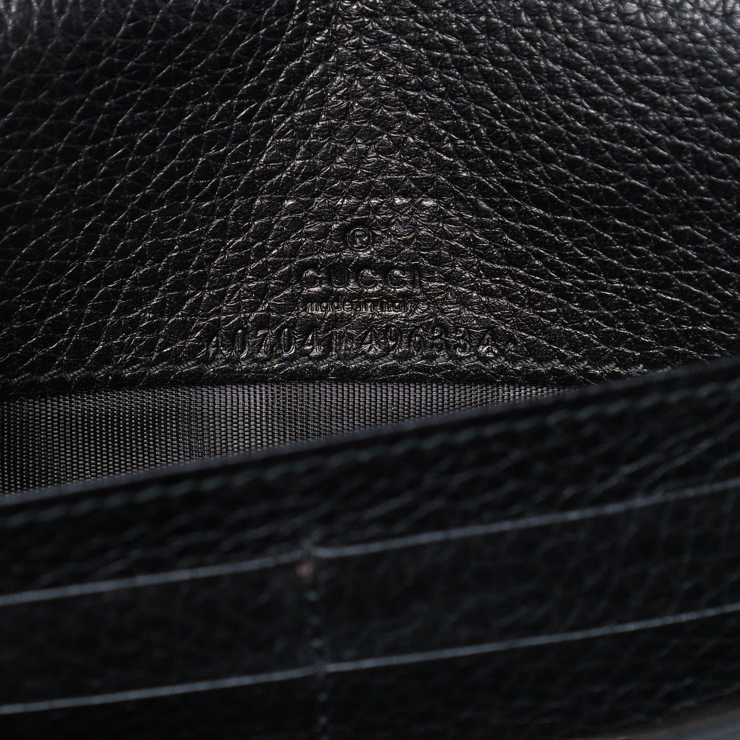 Pebbled Calfskin Soho Wallet on Chain Black