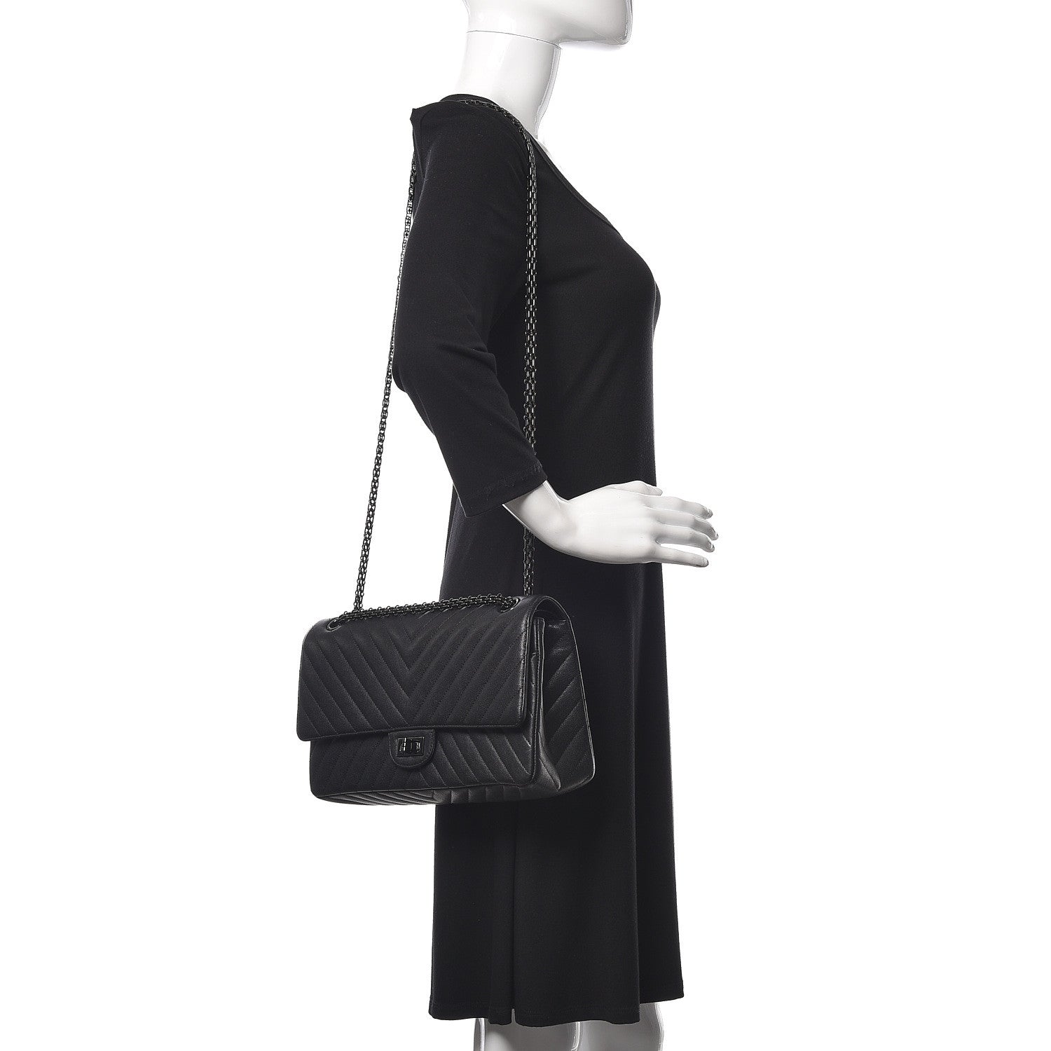 Chanel Sheepskin Chevron Quilted 2.55 Reissue 226 Flap So Black 2 of 11