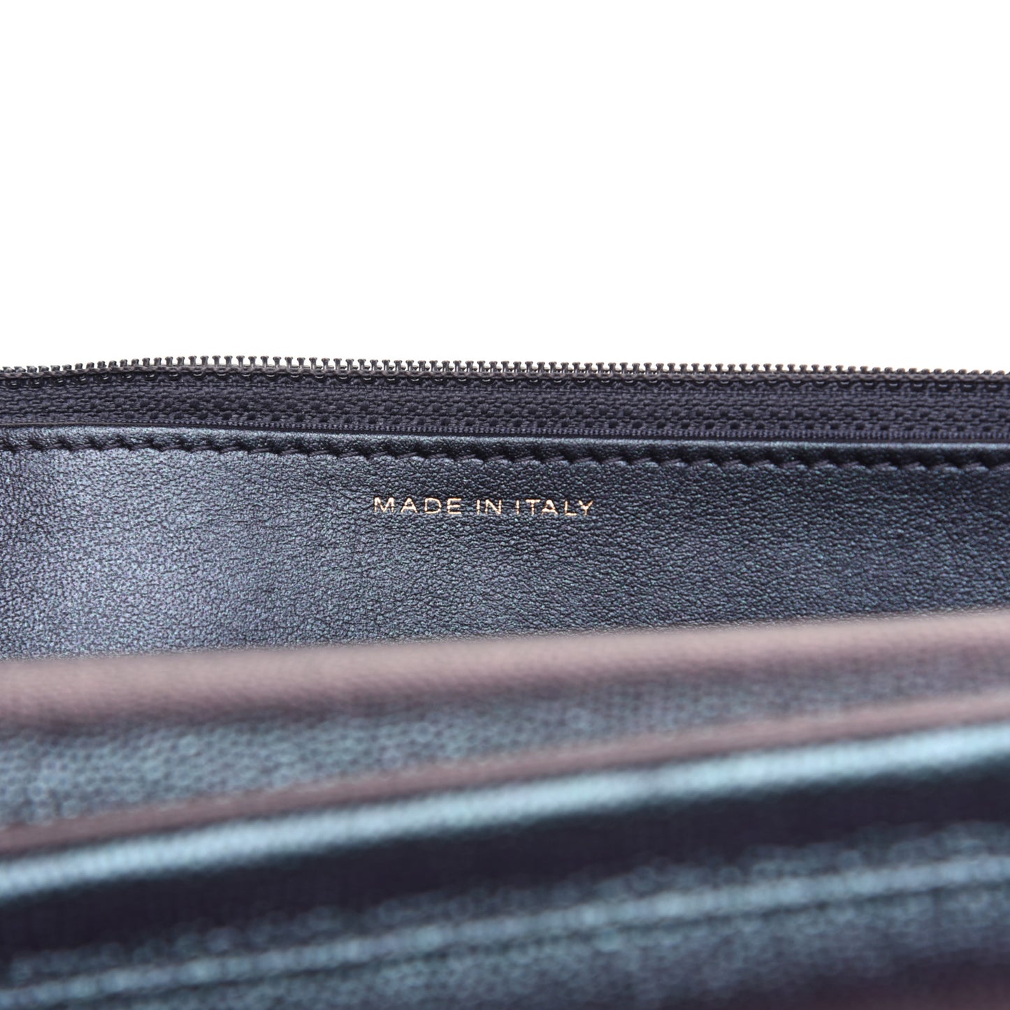 Iridescent Caviar Quilted Wallet On Chain WOC Black