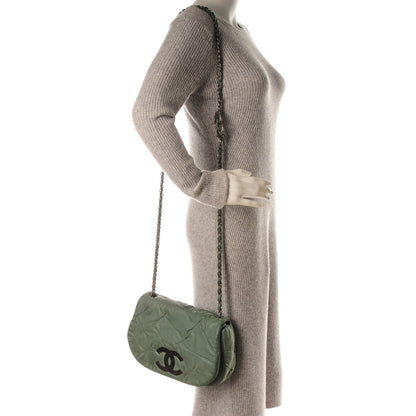 Chanel Iridescent Calfskin Glint Flap Green 2 of 8