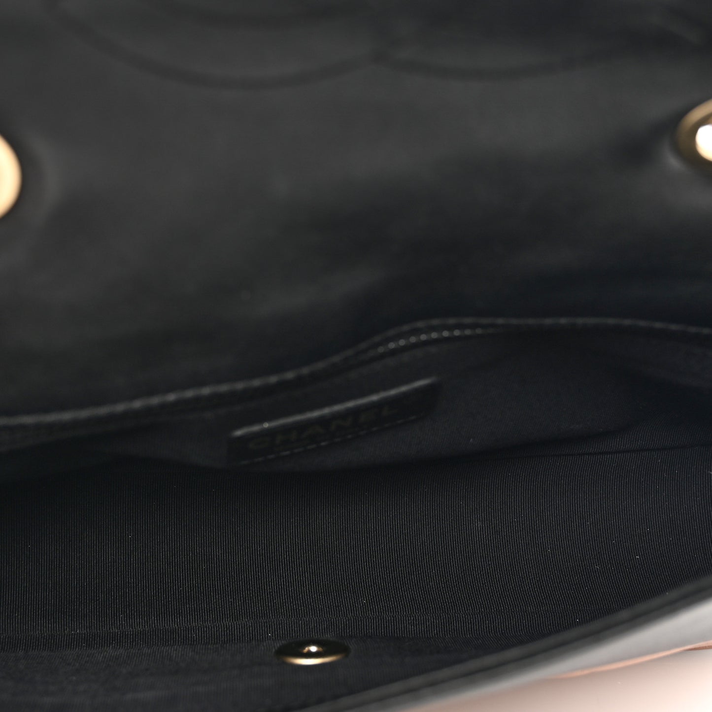 Calfskin Quilted Medium Graphic Flap Beige Black