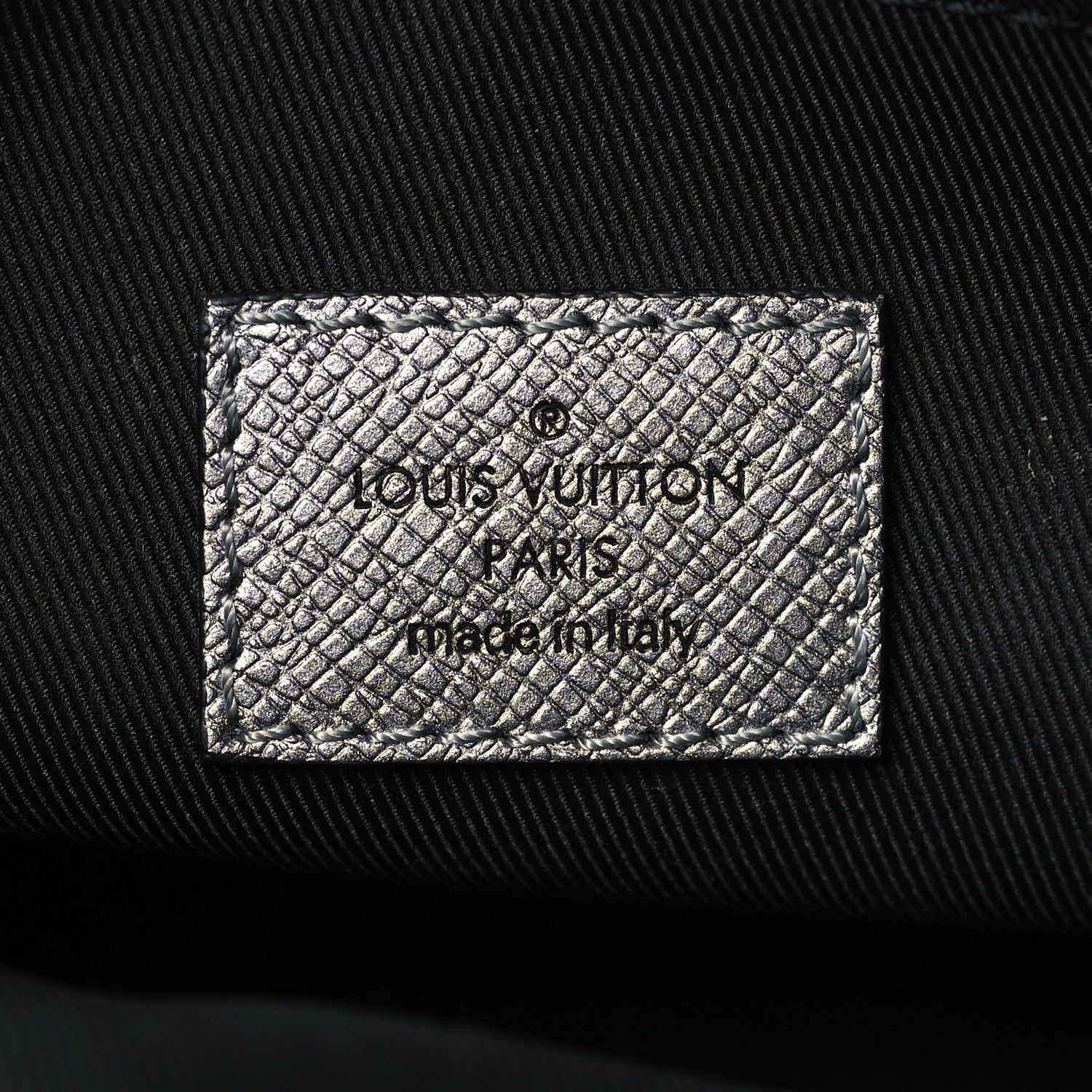 Louis Vuitton Taigarama Outdoor Messenger Gunmetal 6 of 9