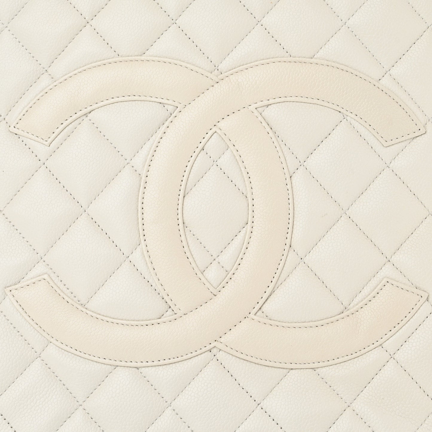 Caviar Quilted Medallion Tote White