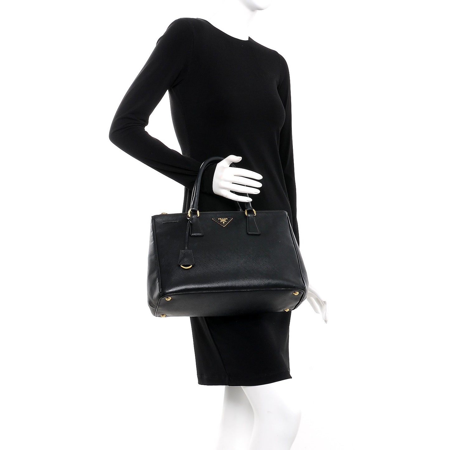 Saffiano Medium Galleria Double Zip Tote Black