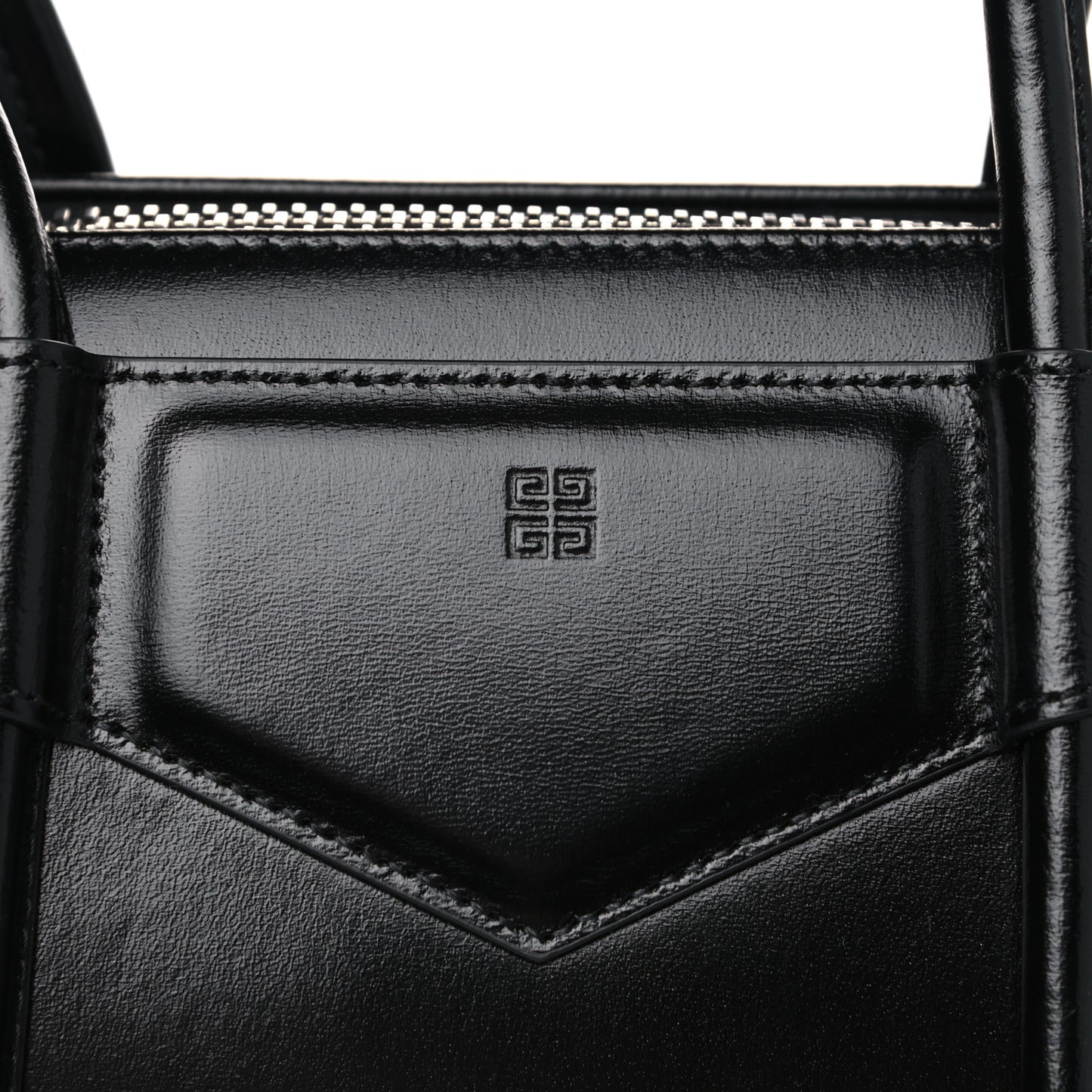 Box Calfskin Medium Lock Antigona Black