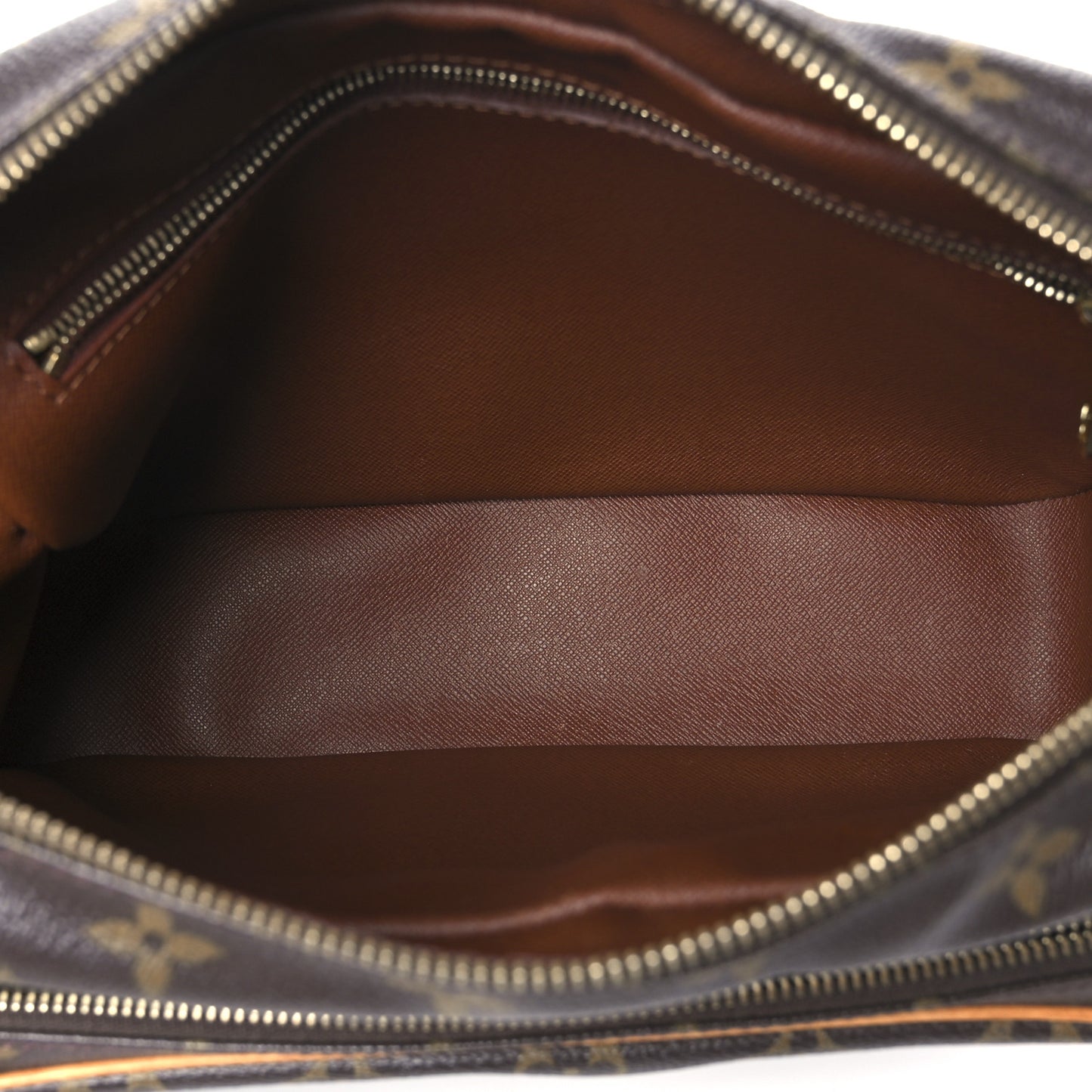 Monogram Nil 28