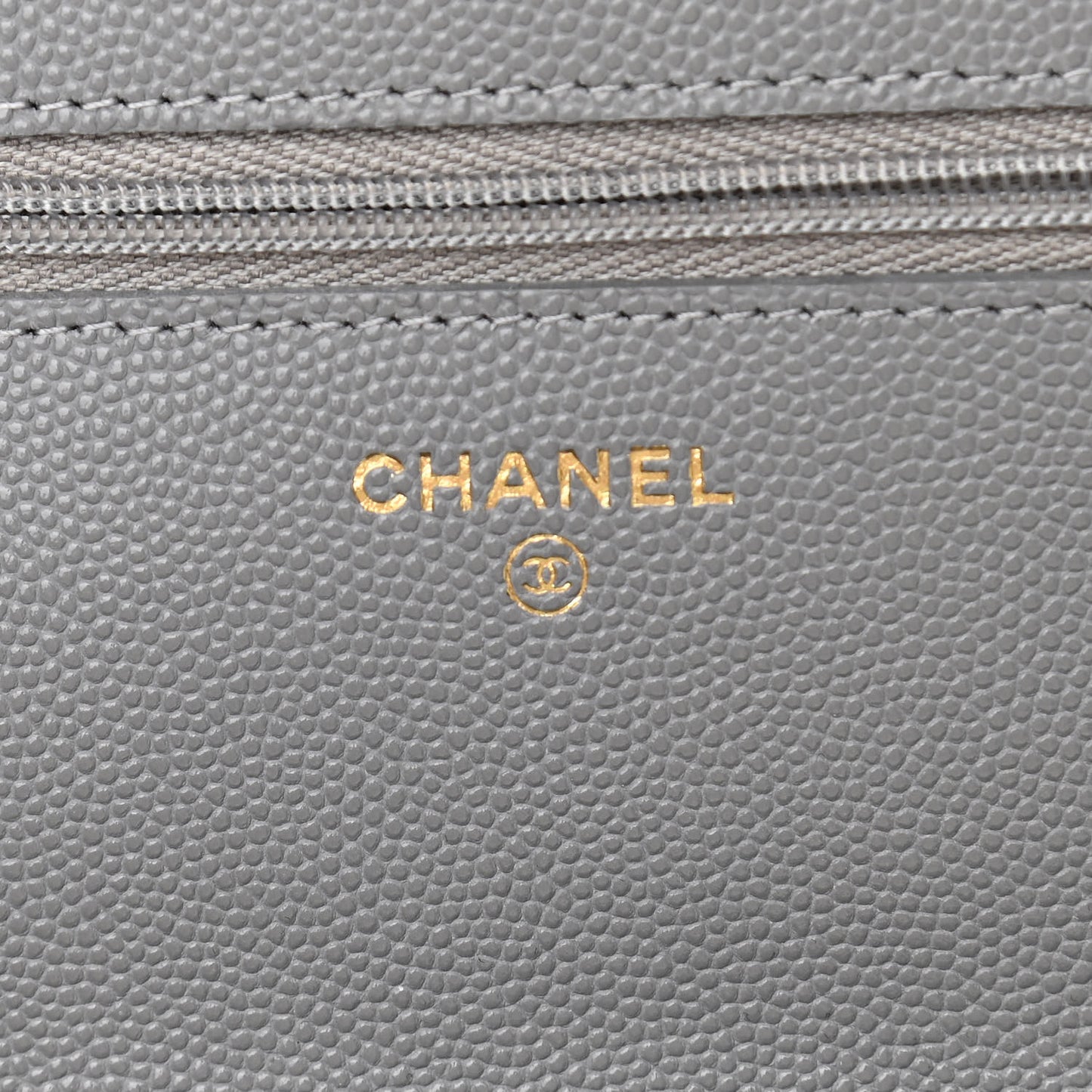 Caviar Quilted Wallet On Chain WOC Grey
