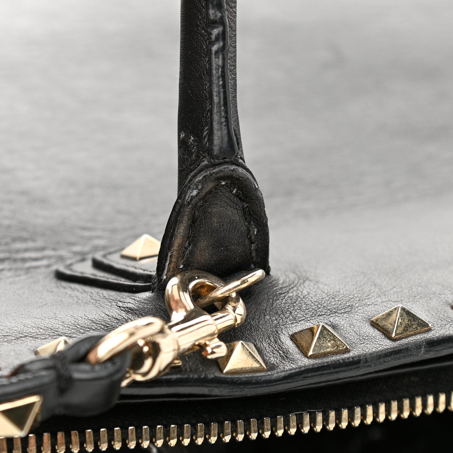 Vitello Rockstud Dome Shopper Black