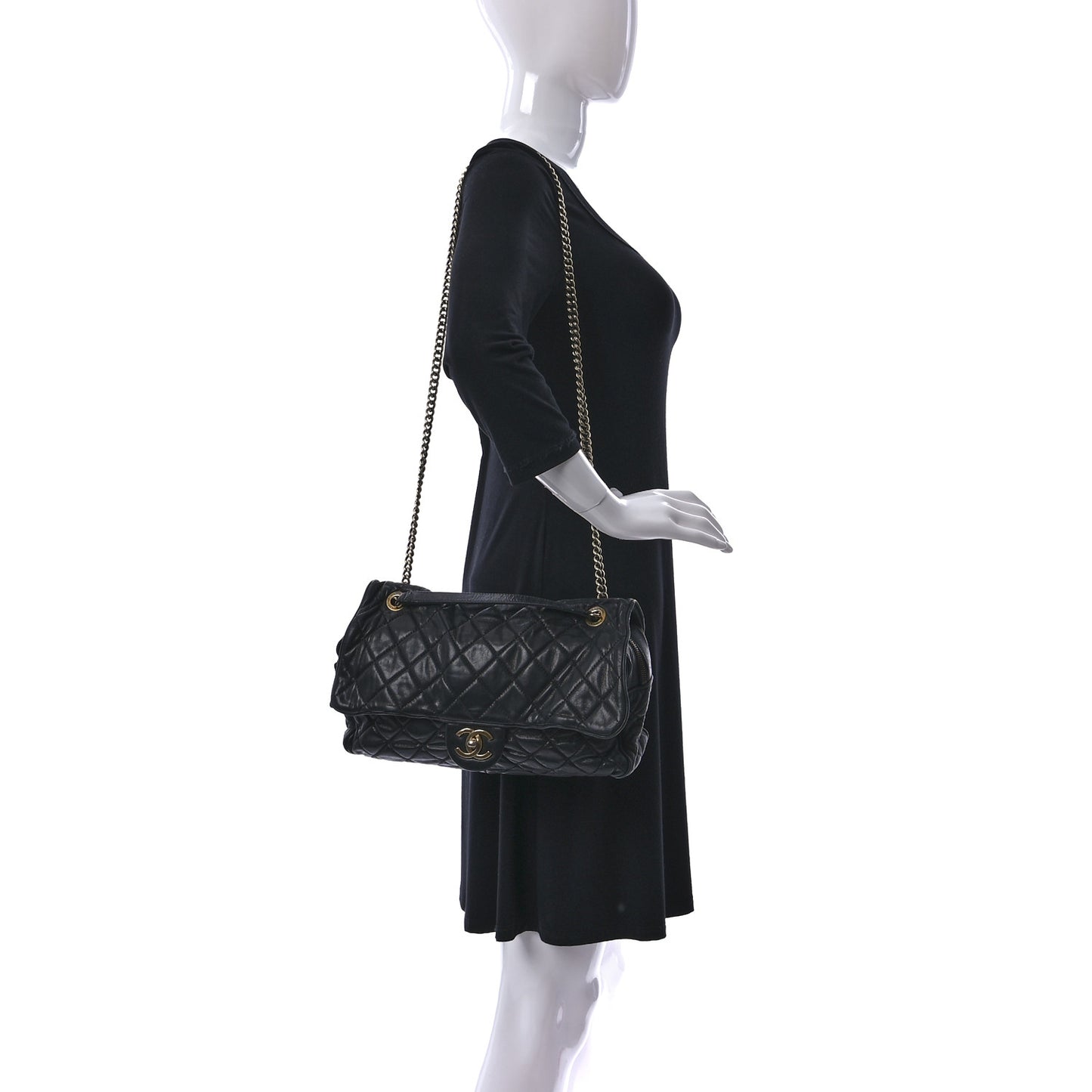 Iridescent Calfskin Quilted Maxi Shiva Flap Black
