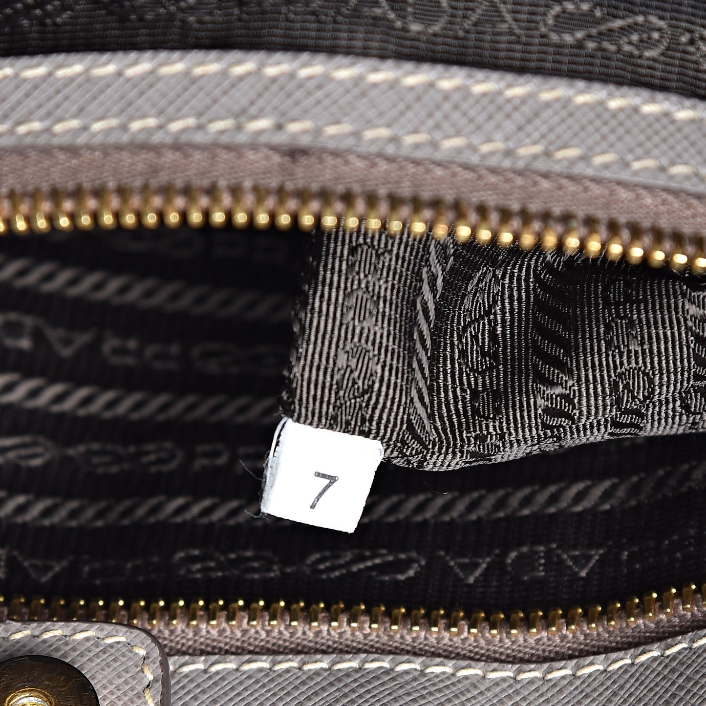Saffiano Lux Large Tote Argilla