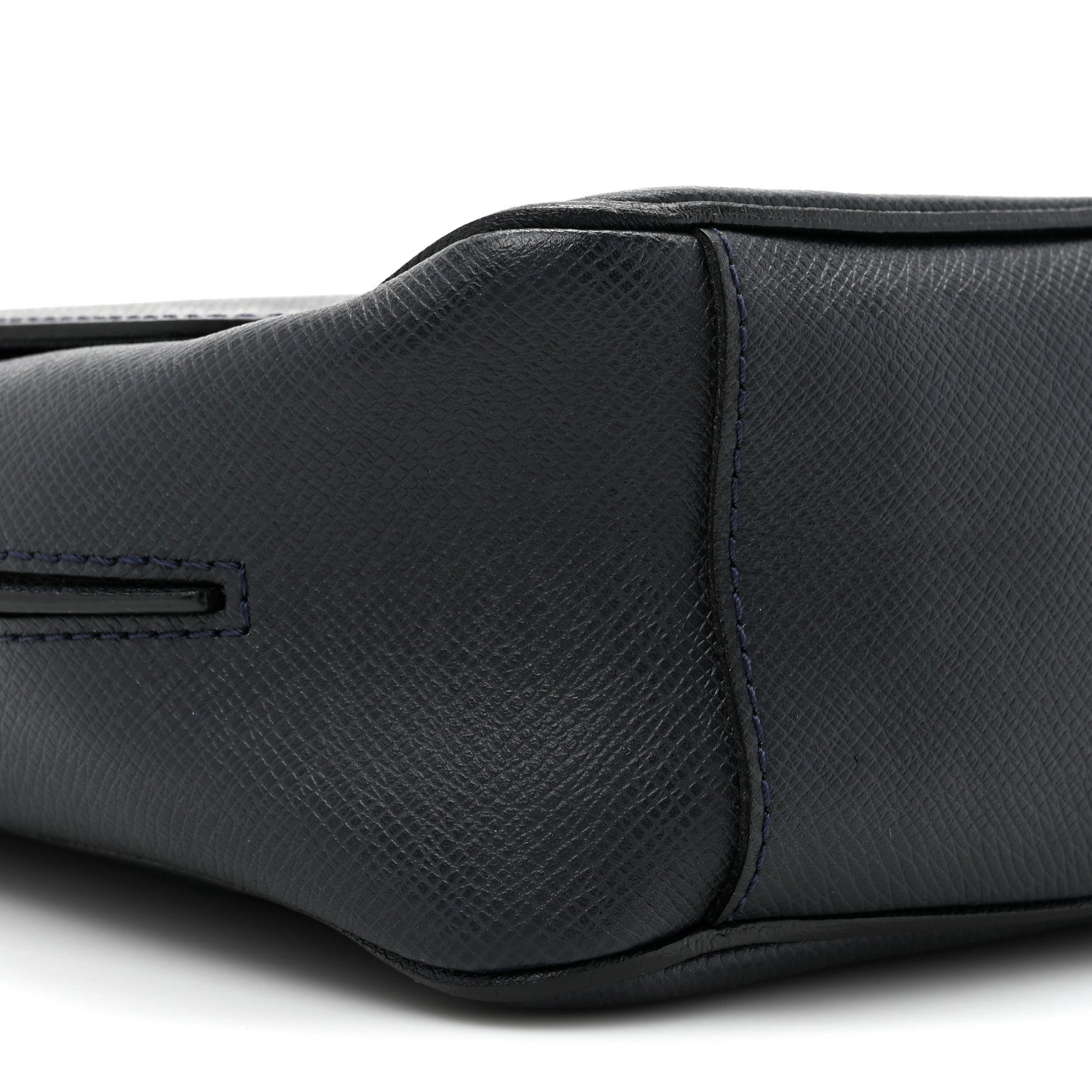 Louis Vuitton Taiga Roman MM Messenger Black 9 of 14