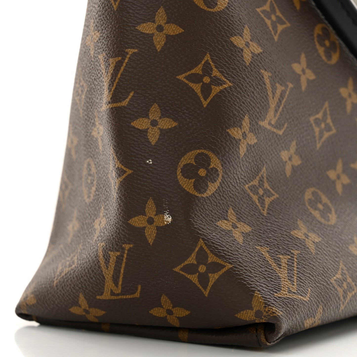 Monogram V Tote MM Khaki Cream