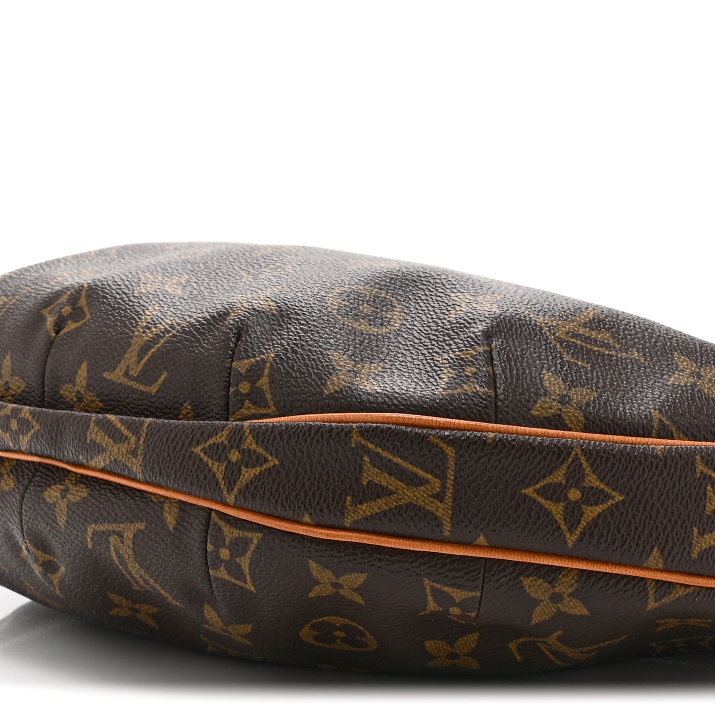 Monogram Croissant MM