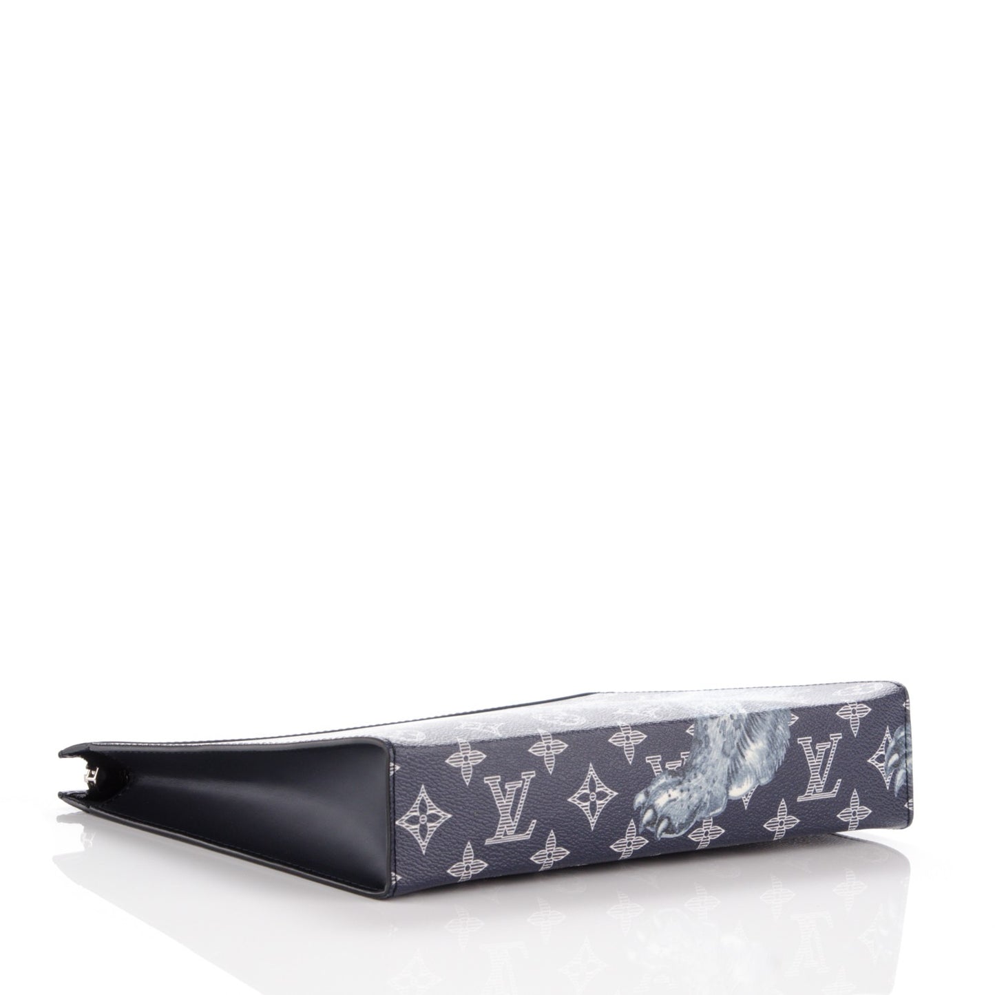 Savane Monogram Lion Chapman Pochette Voyage MM Ink