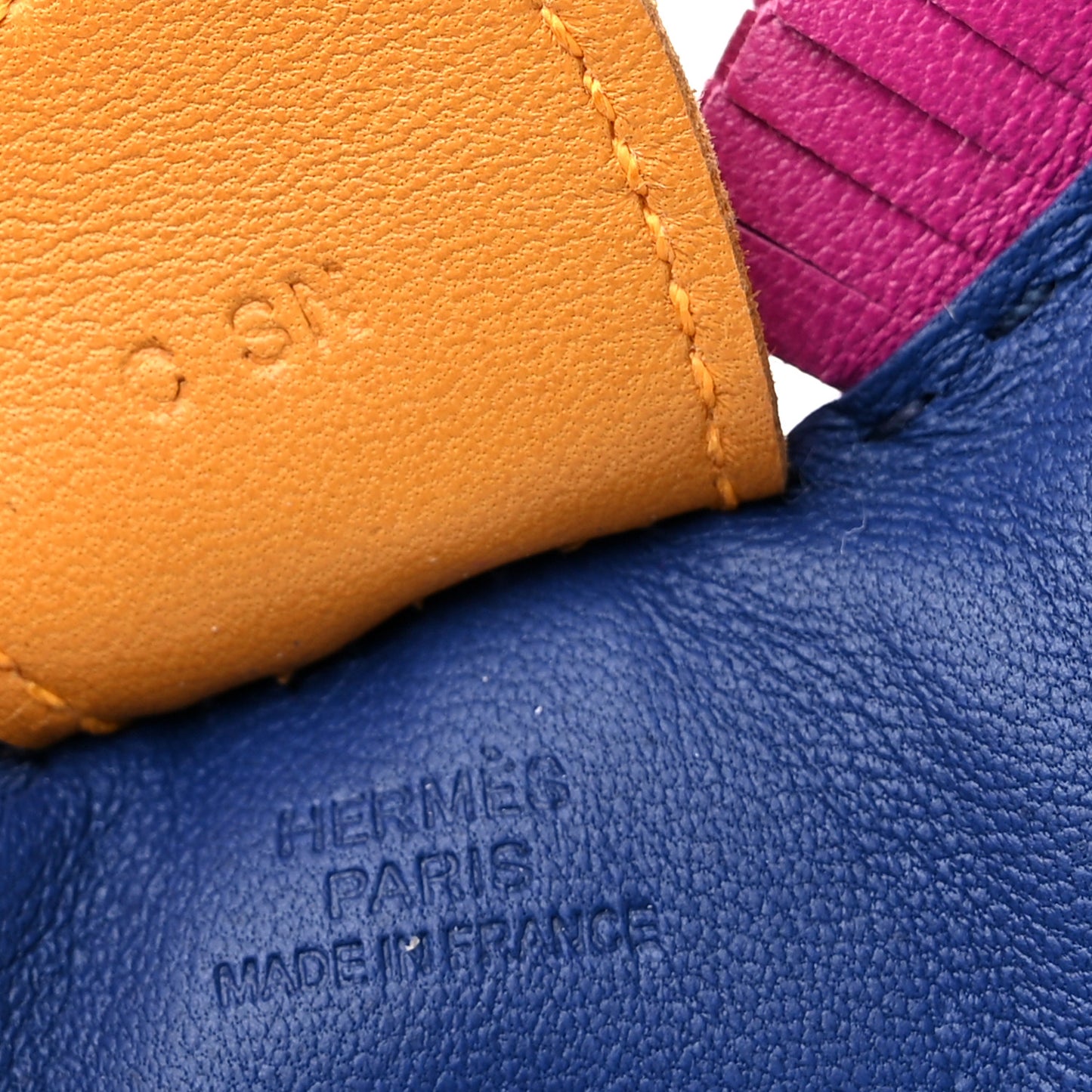 Milo Lambskin Grigri Rodeo Horse Bag Charm MM Bleu Saphir Rose Pourpre Naturel Bouton D'Or