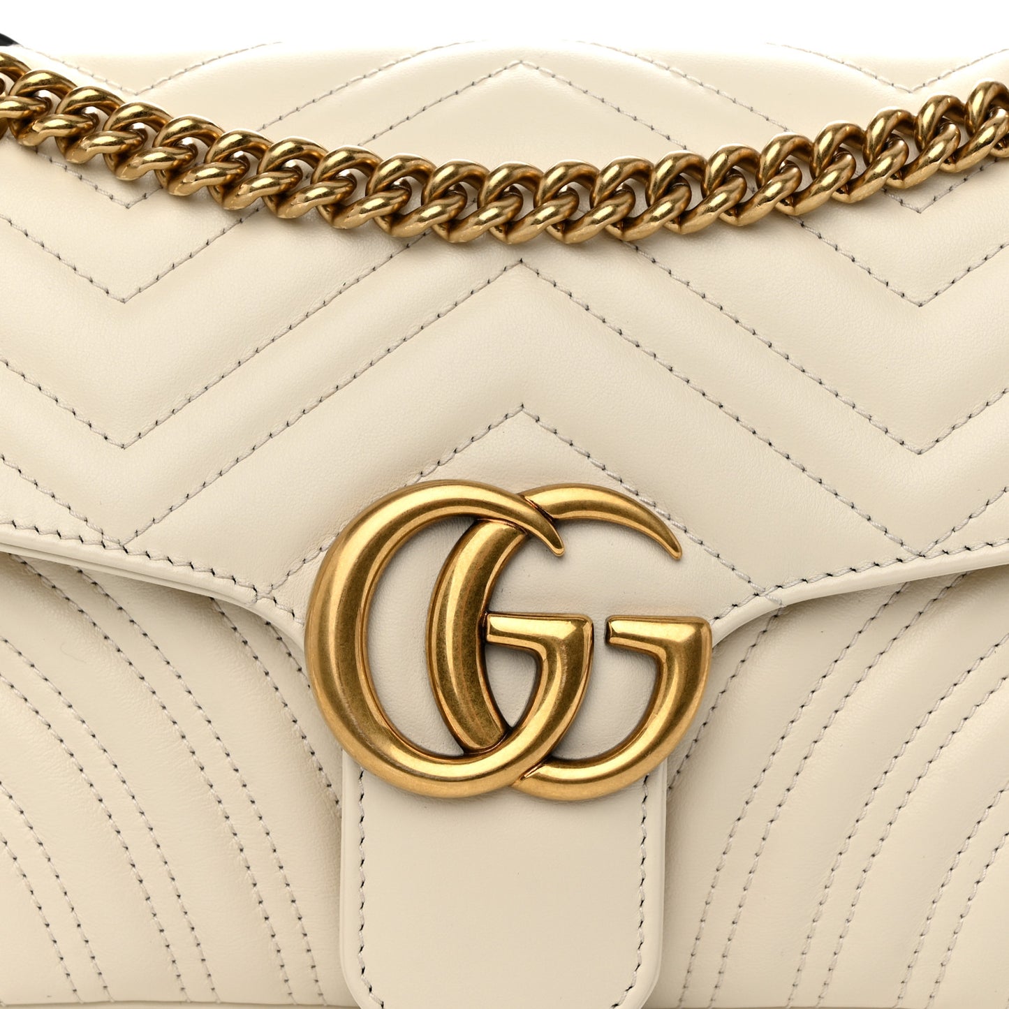Calfskin Matelasse Small GG Marmont Shoulder Bag White