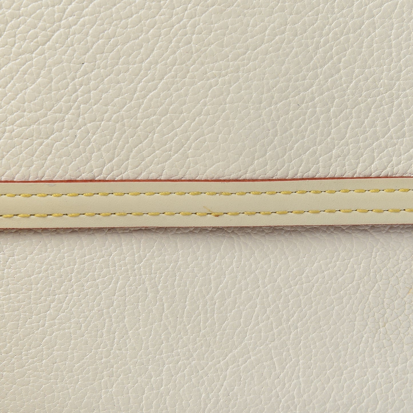 Suhali Porte Tresor International Wallet White
