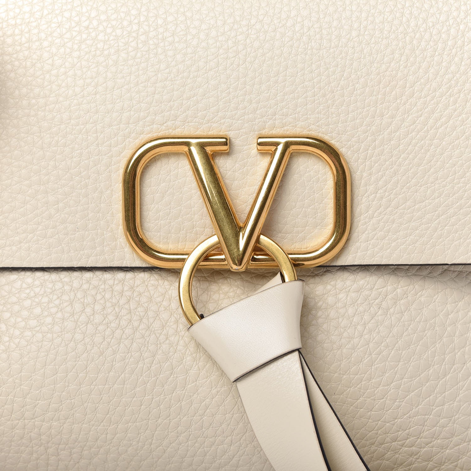 Valentino Garavani Pebbled Calfskin VRing Shoulder Bag Light Ivory 9 of 11