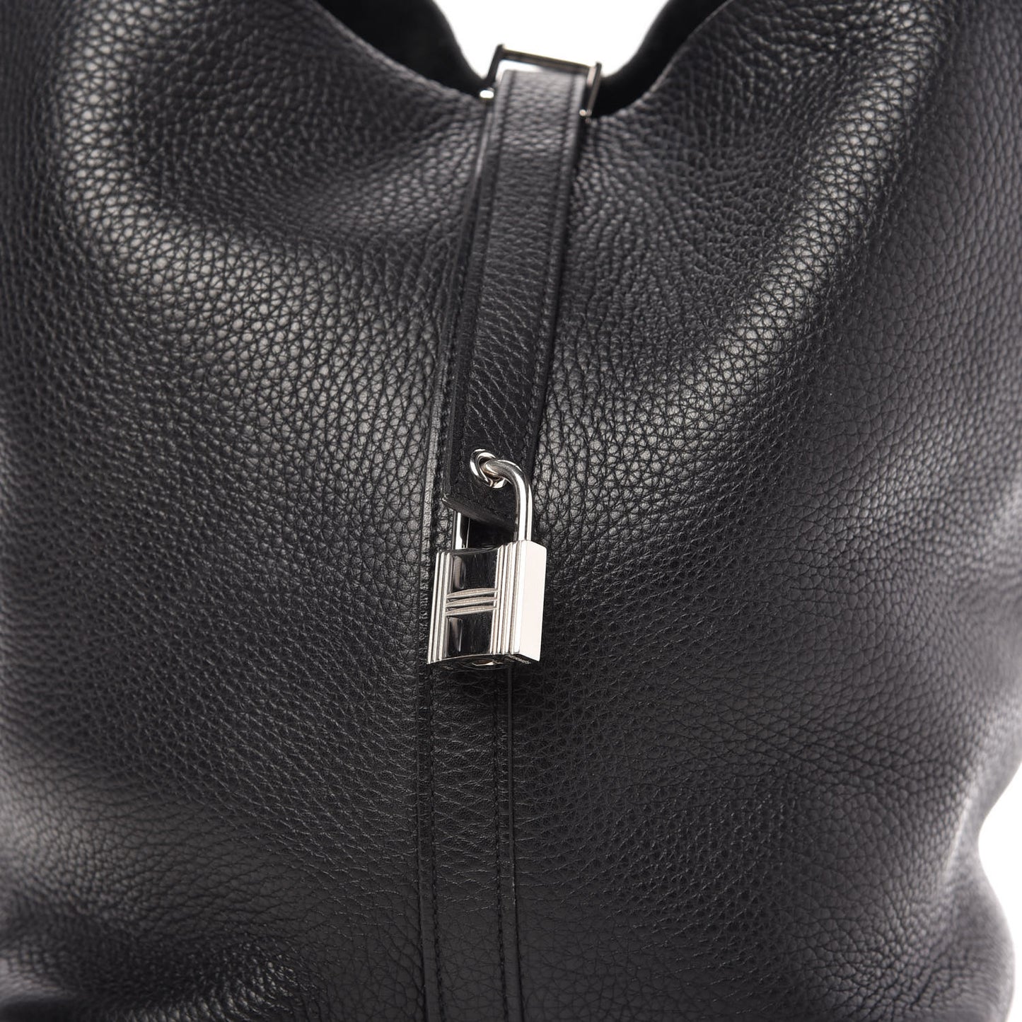 Taurillon Clemence Picotin Lock 26 GM Black