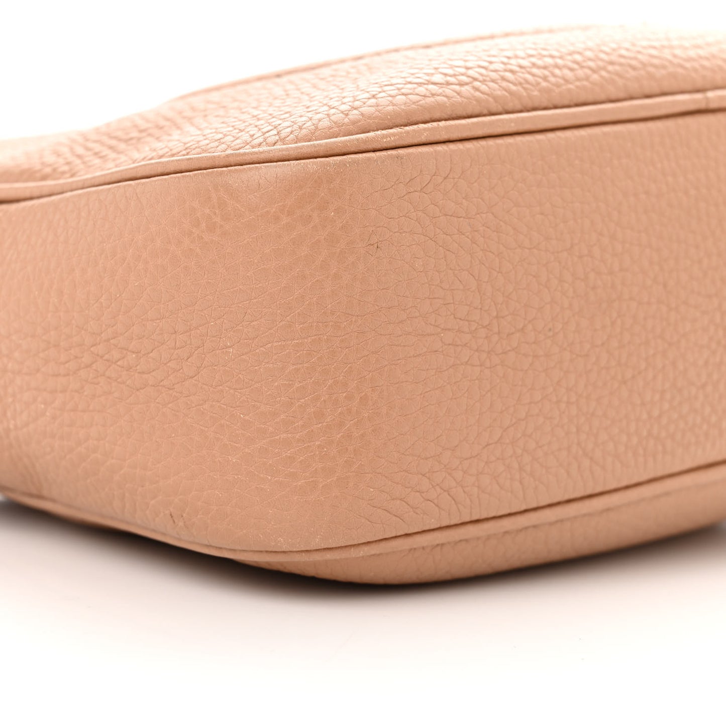 Pebbled Calfskin Small Soho Disco Bag Camelia