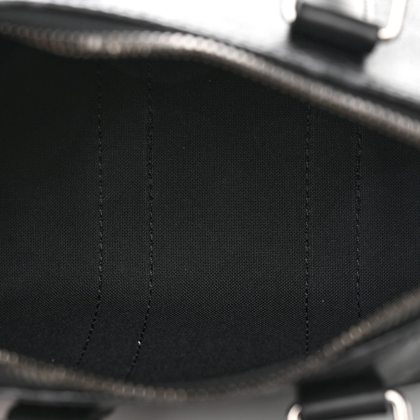 Reverse Monogram Eclipse Keepall Bandouliere 25