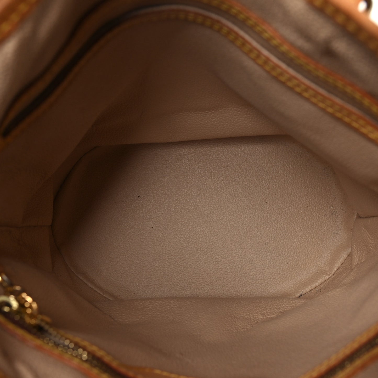 Monogram Petit Bucket 23