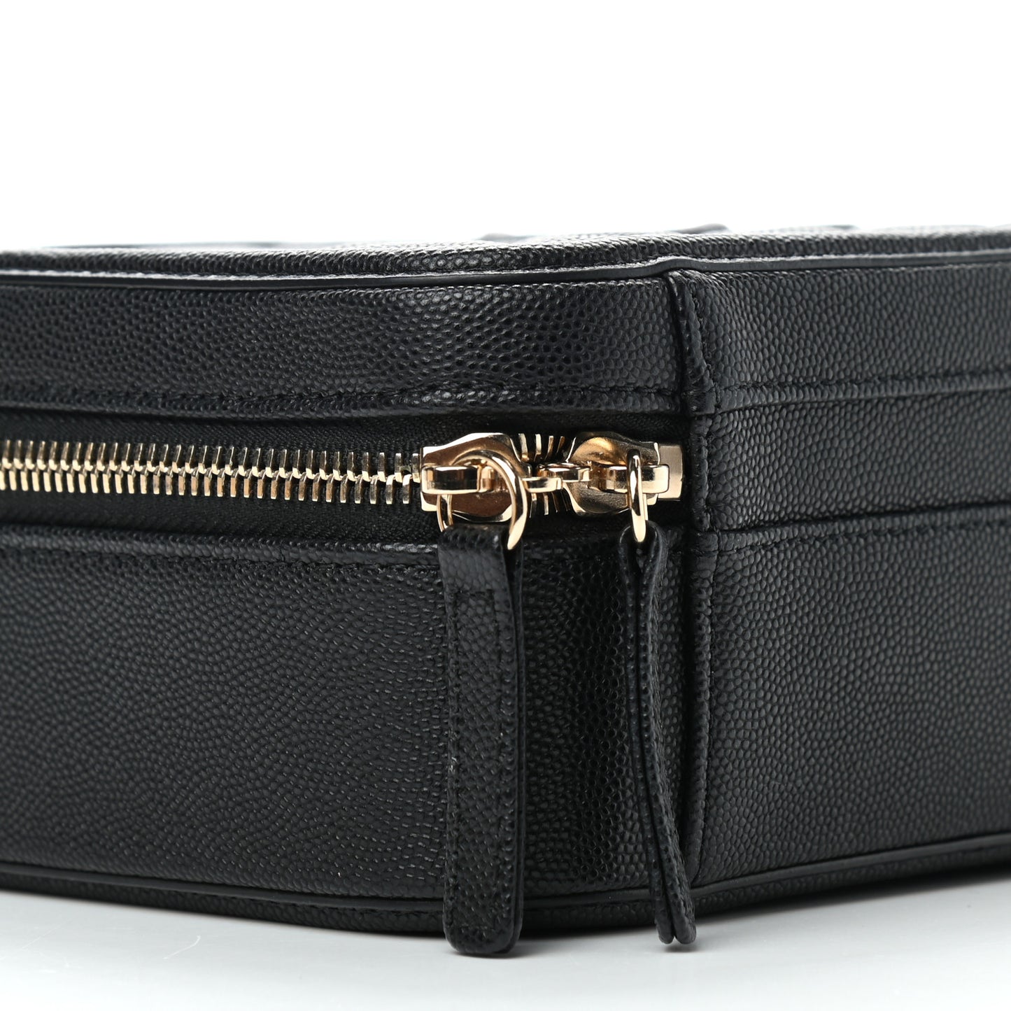Caviar Quilted Medium CC Filigree Vanity Case Black
