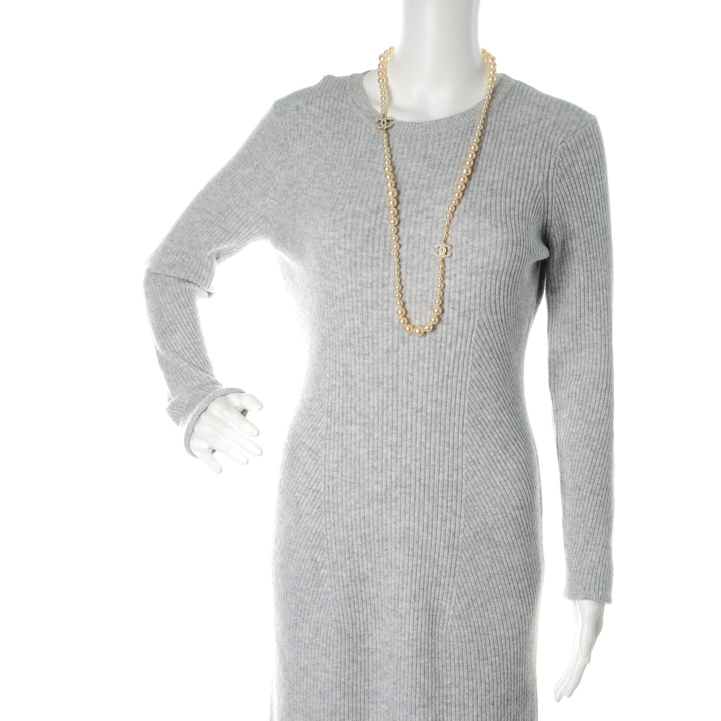 Graduated Pearl CC Long Necklace Gold