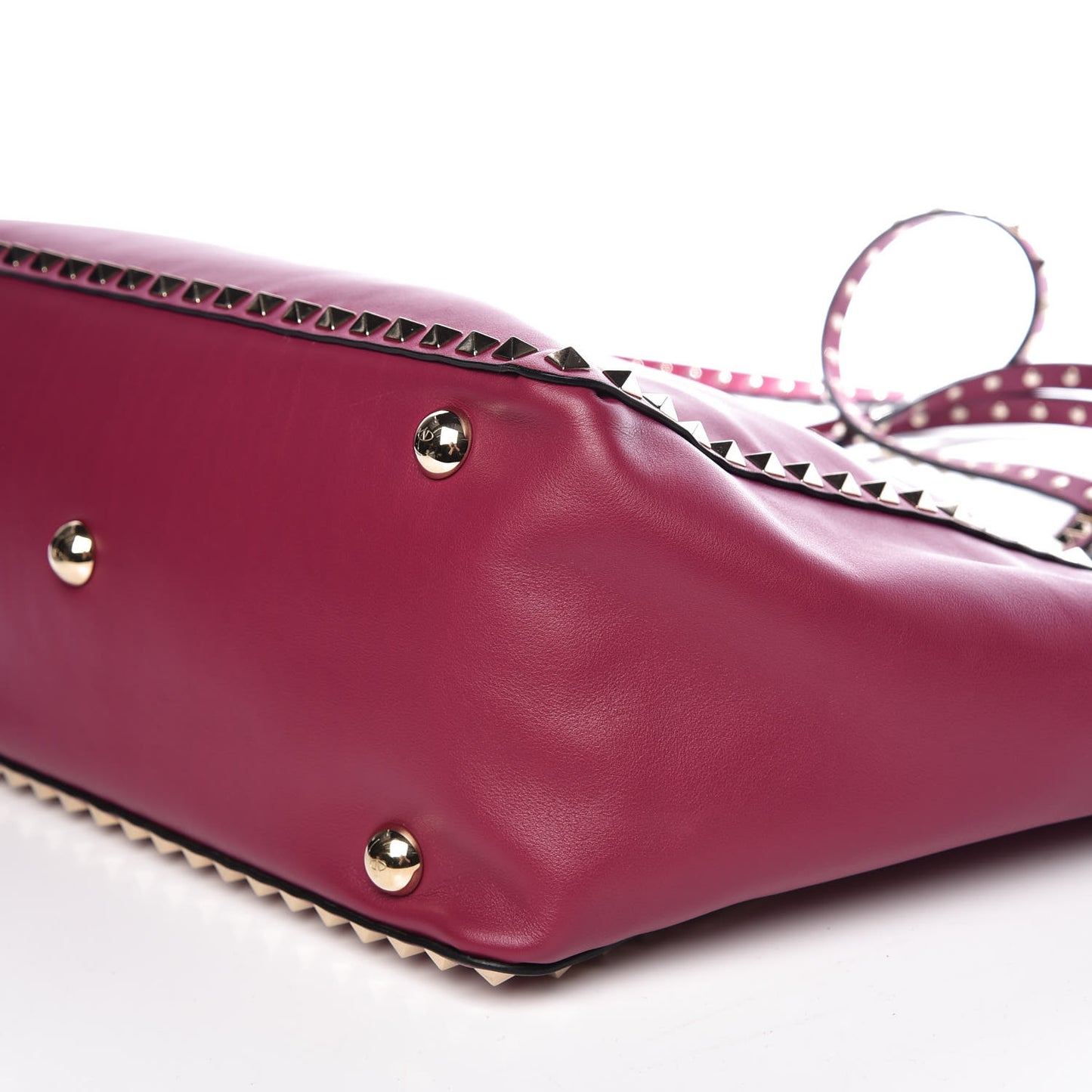 Vitello Medium Rockstud Tote Camelia