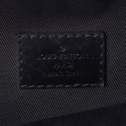 Louis Vuitton Monogram Eclipse Discovery Bumbag 6 of 12