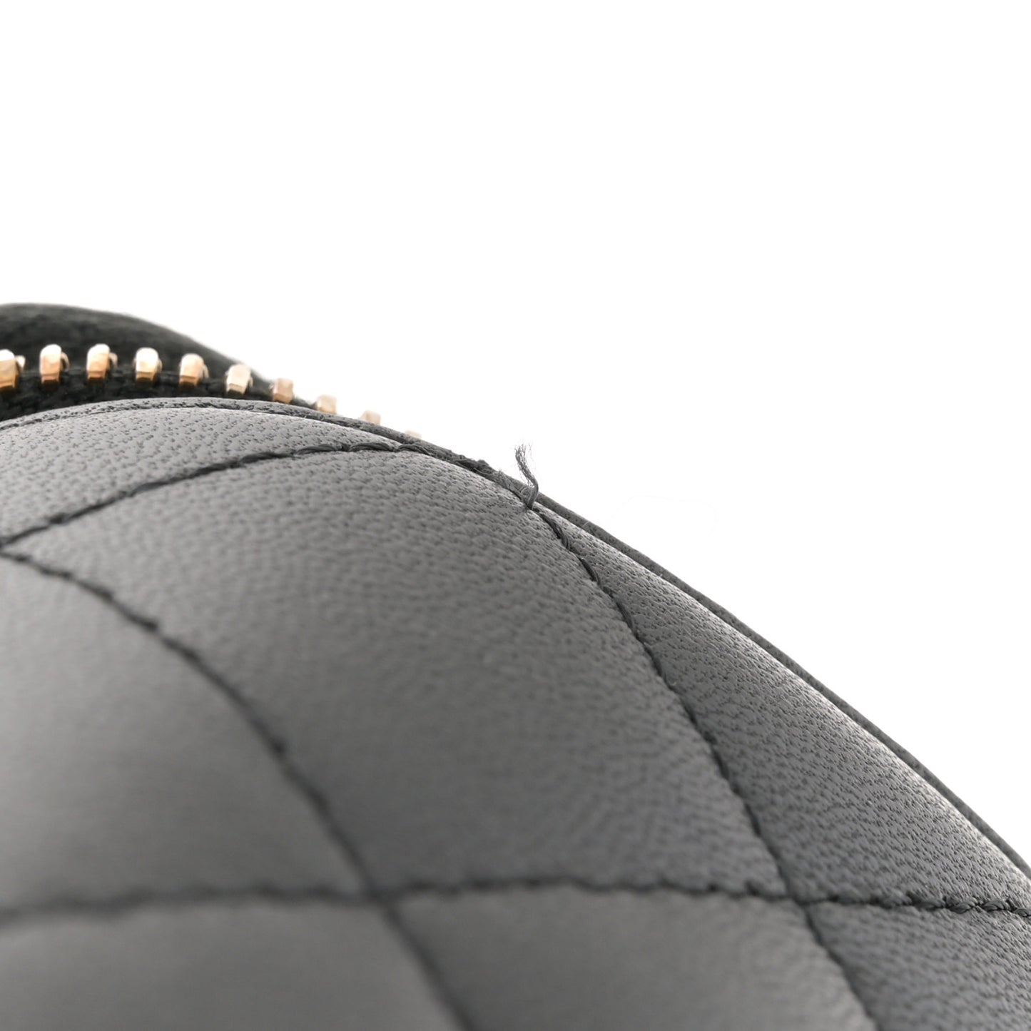 Lambskin Quilted Small Top Handle Vanity Case With Chain Black