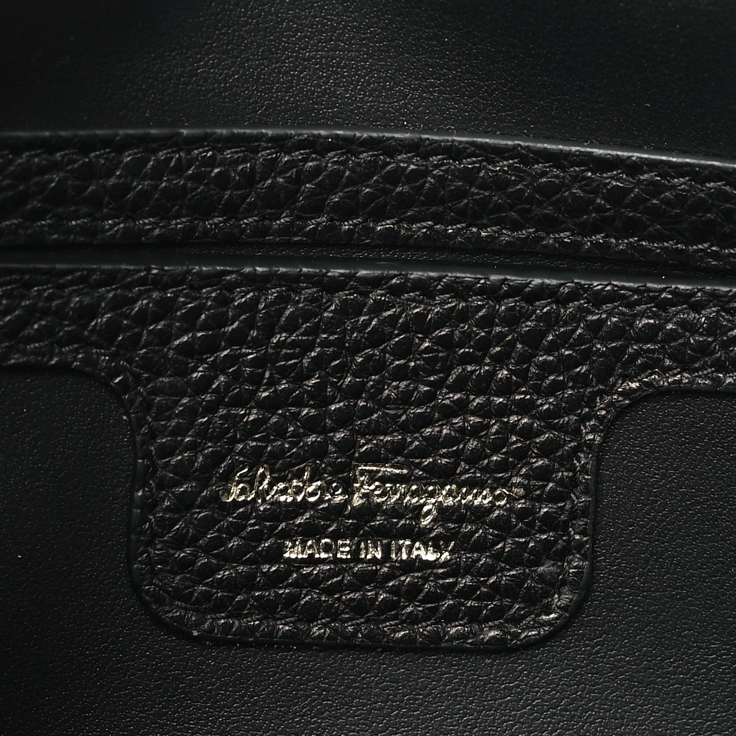 Calfskin Vara Bow Camera Bag Black