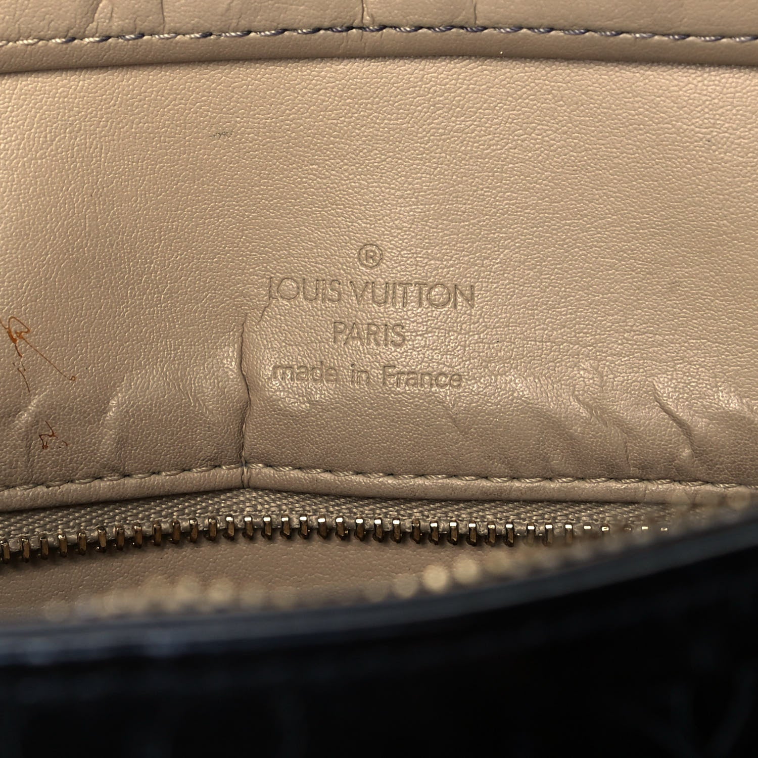 Louis Vuitton Vernis Houston Amarante 6 of 16