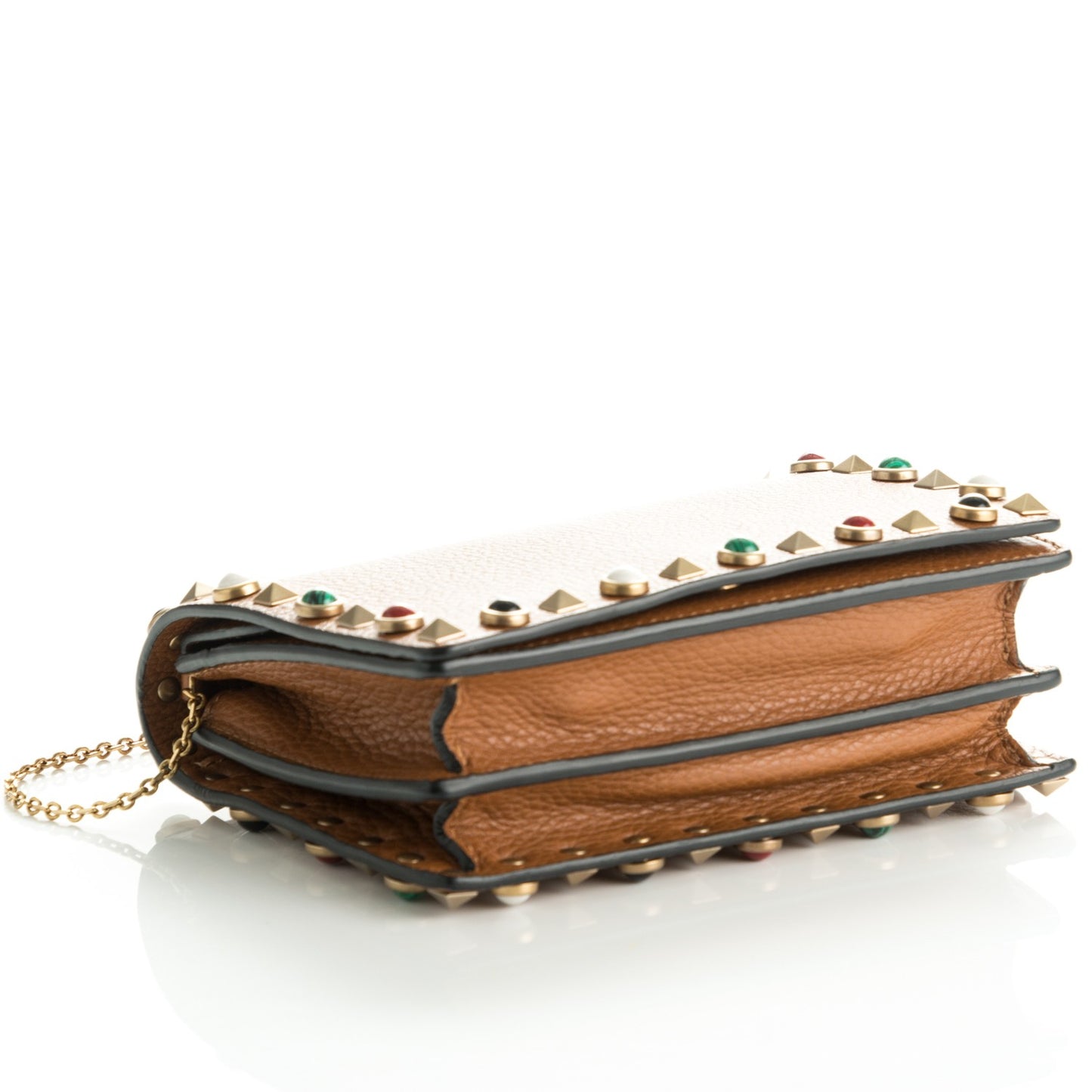 Grained Calfskin Rockstud Rolling Wallet on Chain Light Cuir